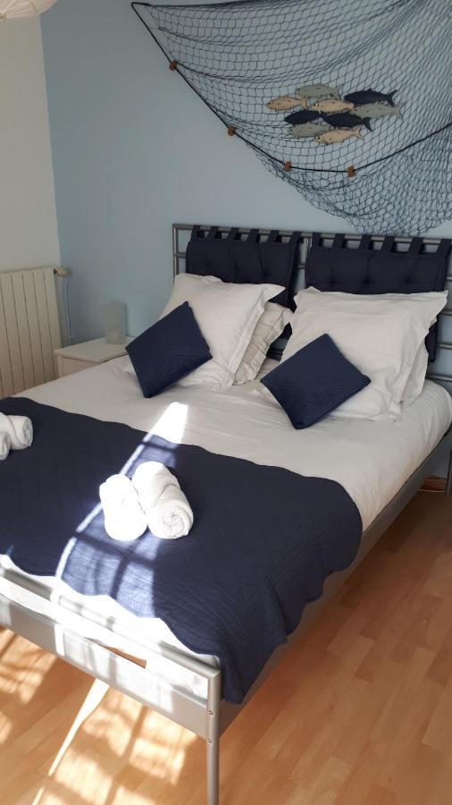 L'Aur~Elie Bed & Breakfast Lalinde ภายนอก รูปภาพ