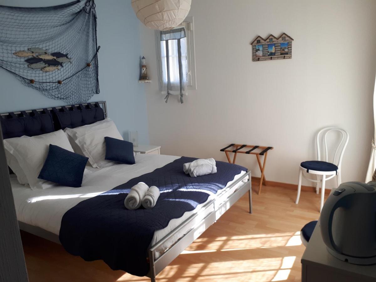 L'Aur~Elie Bed & Breakfast Lalinde ภายนอก รูปภาพ