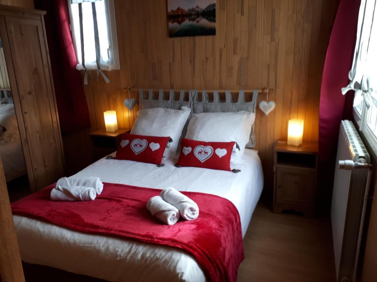L'Aur~Elie Bed & Breakfast Lalinde ภายนอก รูปภาพ