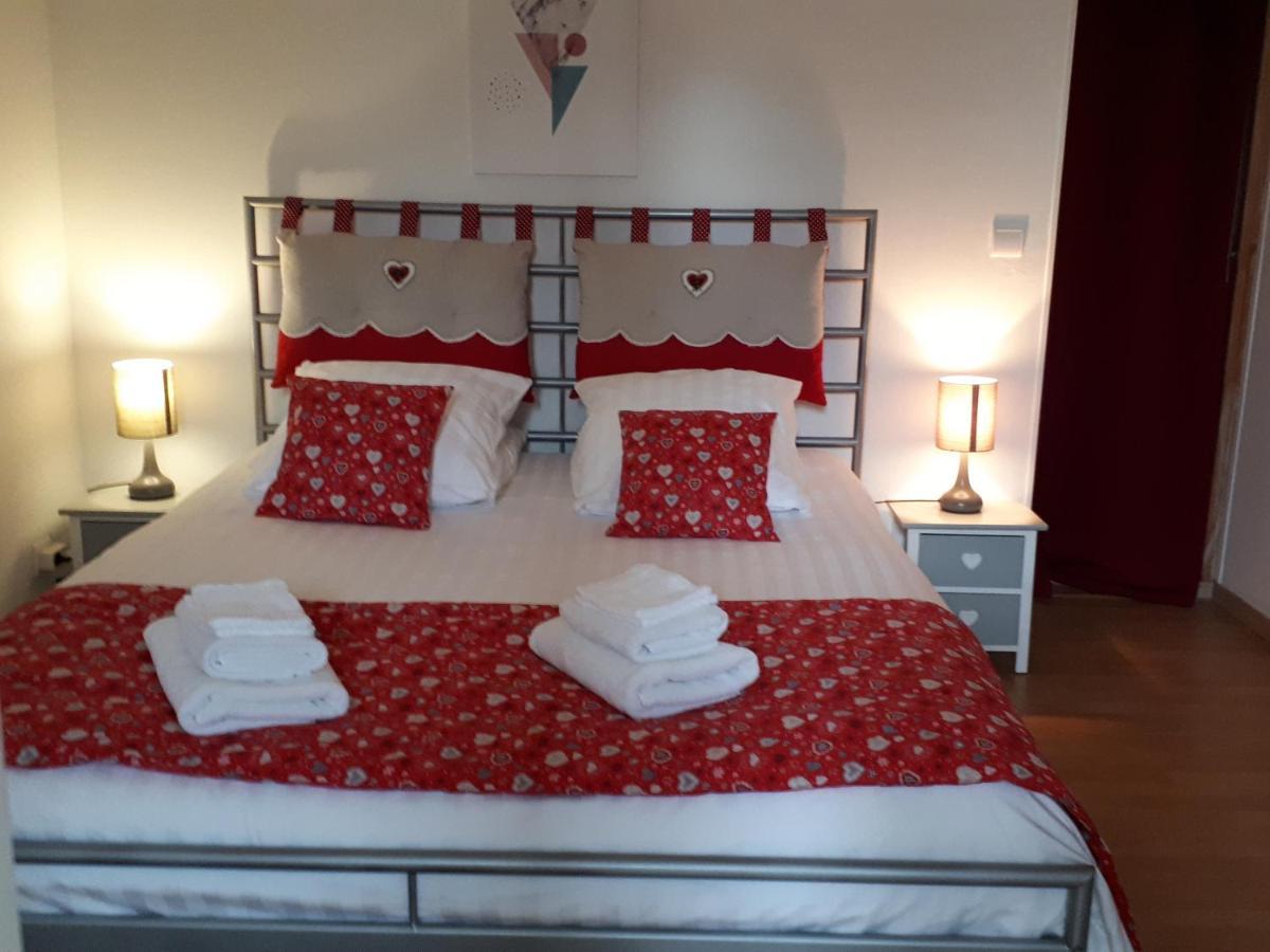 L'Aur~Elie Bed & Breakfast Lalinde ภายนอก รูปภาพ